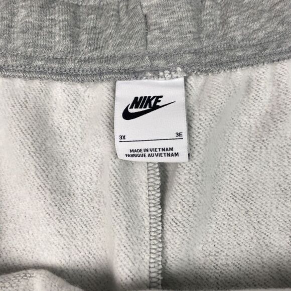 Nike Womens Size 3X Gray DV5086-063‎ Club Fleece Standard Fit Shorts New (L5) - Picture 6 of 8